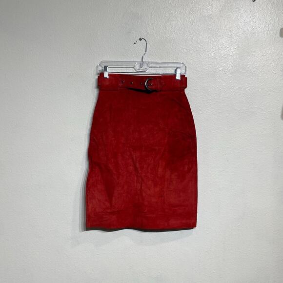 G III Leather Fashions Red Suede Leather Vintage Mini Skirt Sz 8 - Picture 1 of 10